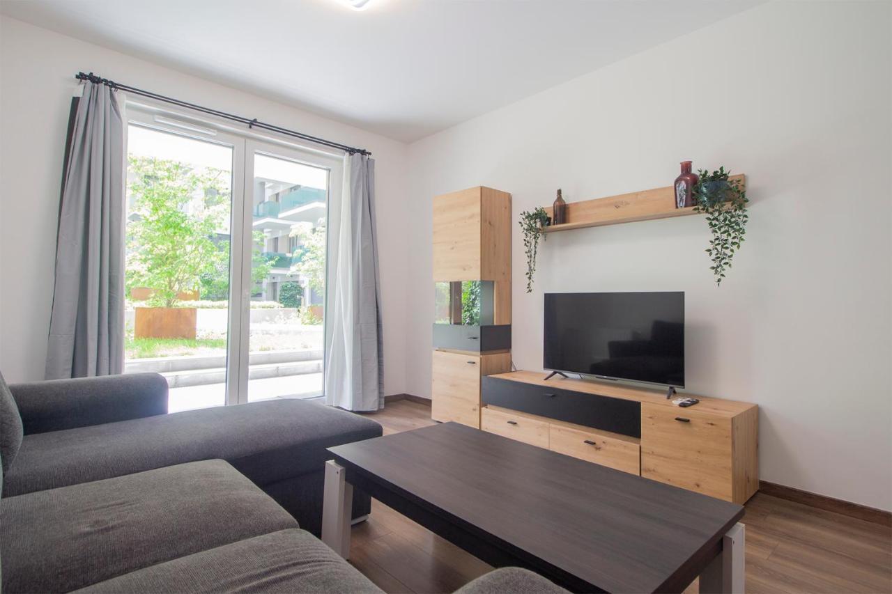 Corvin Modern Two Bedroom Apartment Free Parking Budapesta Exterior foto