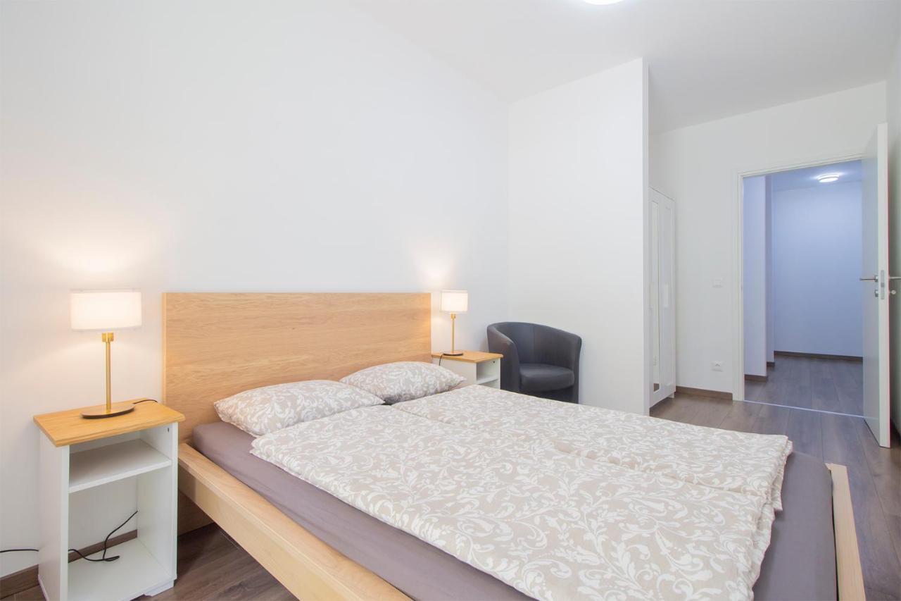 Corvin Modern Two Bedroom Apartment Free Parking Budapesta Exterior foto