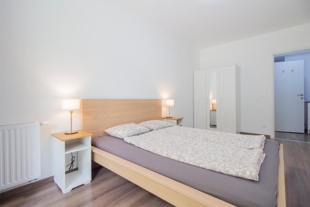 Corvin Modern Two Bedroom Apartment Free Parking Budapesta Exterior foto