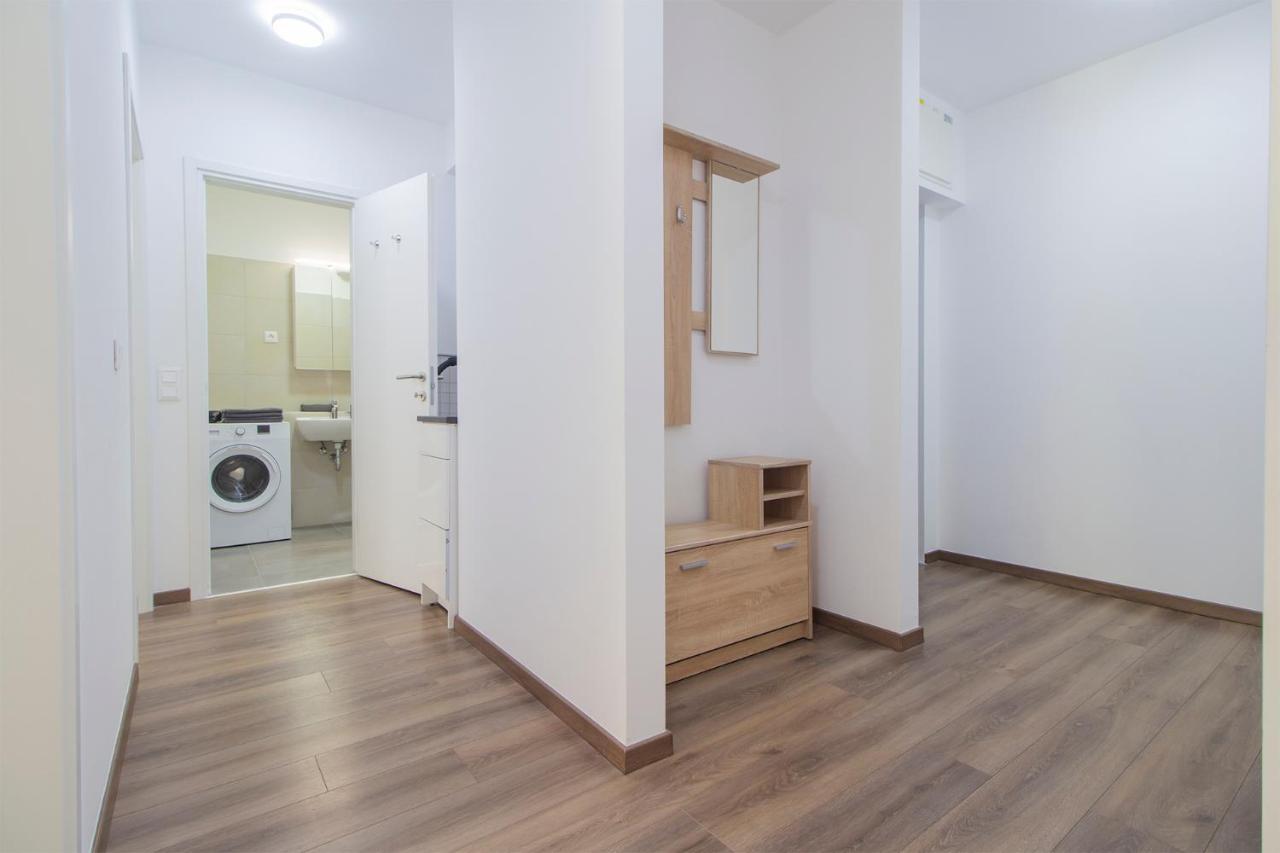 Corvin Modern Two Bedroom Apartment Free Parking Budapesta Exterior foto